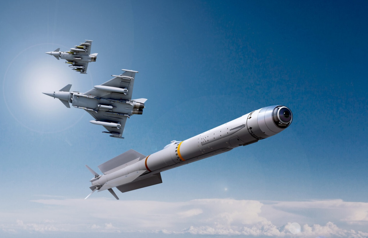 "Dự án này nhằm mục đích phát triển tên lửa dẫn đường cho máy bay chiến đấu do trong nước sản xuất vào năm 2032, trong nỗ lực đa dạng hóa hệ thống vũ khí và tăng cường xuất khẩu vũ khí", Cơ quan Quản lý Chương trình Mua sắm Quốc phòng (DAPA) của Hàn Quốc cho biết rõ. Ảnh: @ 19FortyFive.