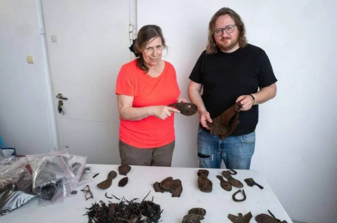 Và khi tiến hành khai quật tại tàn tích thành phố cổ Toruń, các chuyên gia đến từ Cơ Quan Cổ Vật Ba Lan bất ngờ tìm thấy nhiều vật thể lạ. Ảnh: @Cơ Quan Cổ Vật Ba Lan.