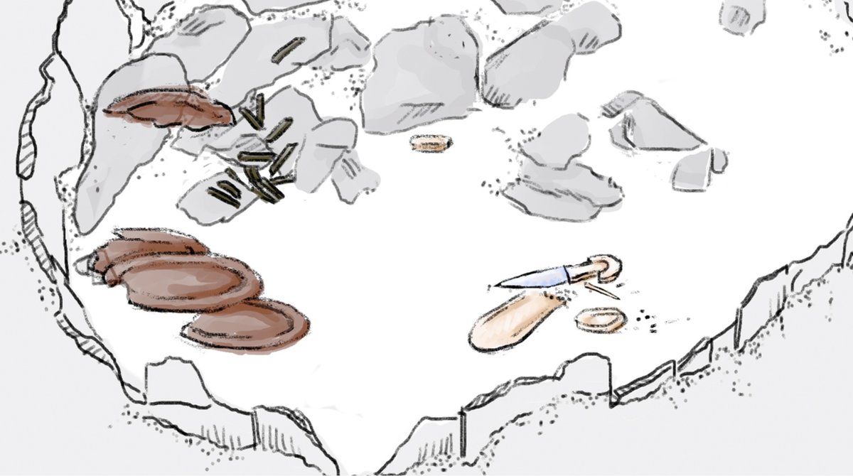 Ngoài ngà voi, nhóm còn phát hiện bộ sưu tập đồ vật quý hiếm và có giá trị lớn nhất trong khu vực, bao gồm đá lửa chất lượng cao, vỏ trứng đà điểu, hổ phách và một con dao găm bằng pha lê đá. Ảnh: @Bảo tàng Quốc gia Tây Ban Nha.