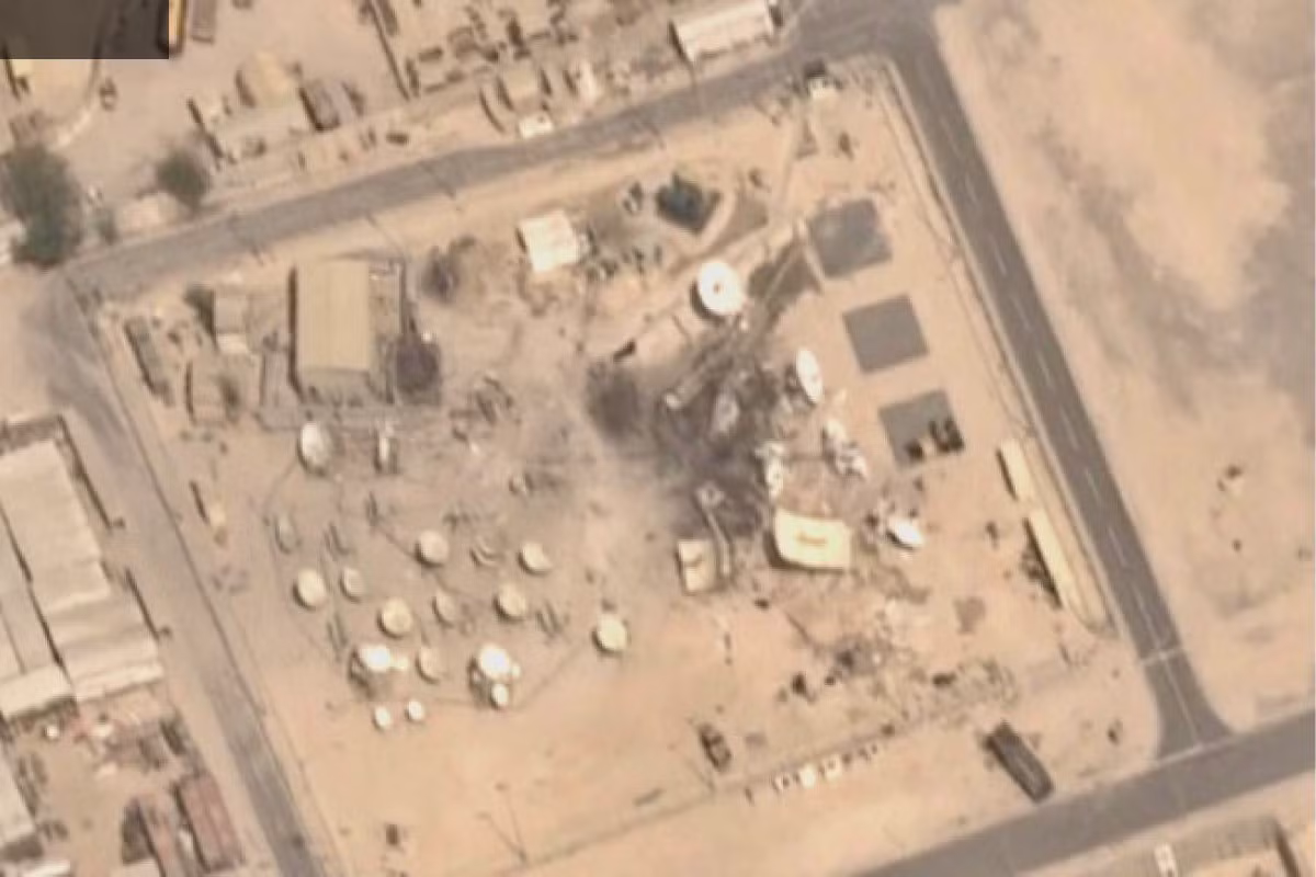 Ban đầu, các quan chức Mỹ tuyên bố hệ thống Patriot của Lục quân Mỹ và Không quân Qatar đã đánh chặn thành công phần lớn các tên lửa. Tuy nhiên, các hình ảnh vệ tinh sau đó cho thấy một mái vòm chứa thiết bị liên lạc tại căn cứ đã bị phá hủy, buộc Lầu Năm Góc phải thừa nhận rằng hệ thống phòng thủ không hoàn toàn thành công.