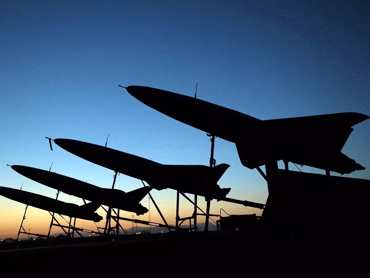 Theo mô tả, “cửa khẩu Artemovsky” thực chất không phải một trạm kiểm soát hay cơ sở quân sự cố định, mà là đoạn của tuyến cao tốc quốc gia rộng bốn làn chạy qua phía nam Kramatorsk. Đây là tuyến giao thông then chốt, giữ vai trò huyết mạch vận tải cho cả dân sự lẫn lực lượng Ukraine.