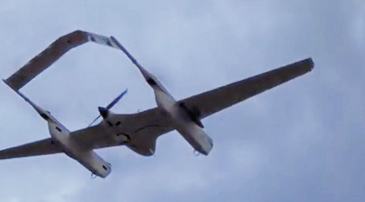 Các nguồn tin Ukraine cũng nhấn mạnh sản phẩm từ nhà máy còn được dùng để chế tạo UAV FPV, trong đó có mẫu UAV FPV cảm tử Chimera đang gây khó khăn cho lực lượng Kiev. Vì vậy, đòn đánh này vừa mang ý nghĩa biểu tượng, vừa nhằm bóp nghẹt khả năng sản xuất vũ khí của Nga.