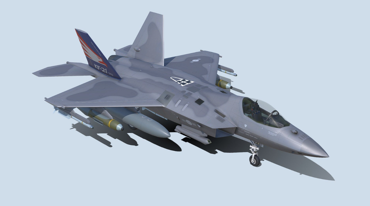 Indonesia cũng ra sức tìm kiếm các nền tảng thay thế để đa dạng hóa các lựa chọn của mình. Năm 2016, nước này đã hợp tác với Hàn Quốc trong chương trình phát triển hàng không quân sự KAI KF-21 Boramae để phát triển một máy bay chiến đấu tên là KF-21 Boramae thế hệ 4.5, được thiết kế để cung cấp các tính năng điện tử hàng không và tàng hình tiên tiến, với chi phí thấp hơn so với máy bay thế hệ thứ năm như F-35. Vai trò của Indonesia bao gồm tài trợ và đóng góp kỹ thuật, với mục tiêu mua tới 50 máy bay KF-21 Boramae này. Tuy nhiên, những thách thức về tài chính đã dẫn đến việc giảm cam kết của Indonesia, làm dấy lên nghi ngờ về khả năng tồn tại lâu dài của chương trình này đối với Jakarta. Ảnh: @19FortyFive.