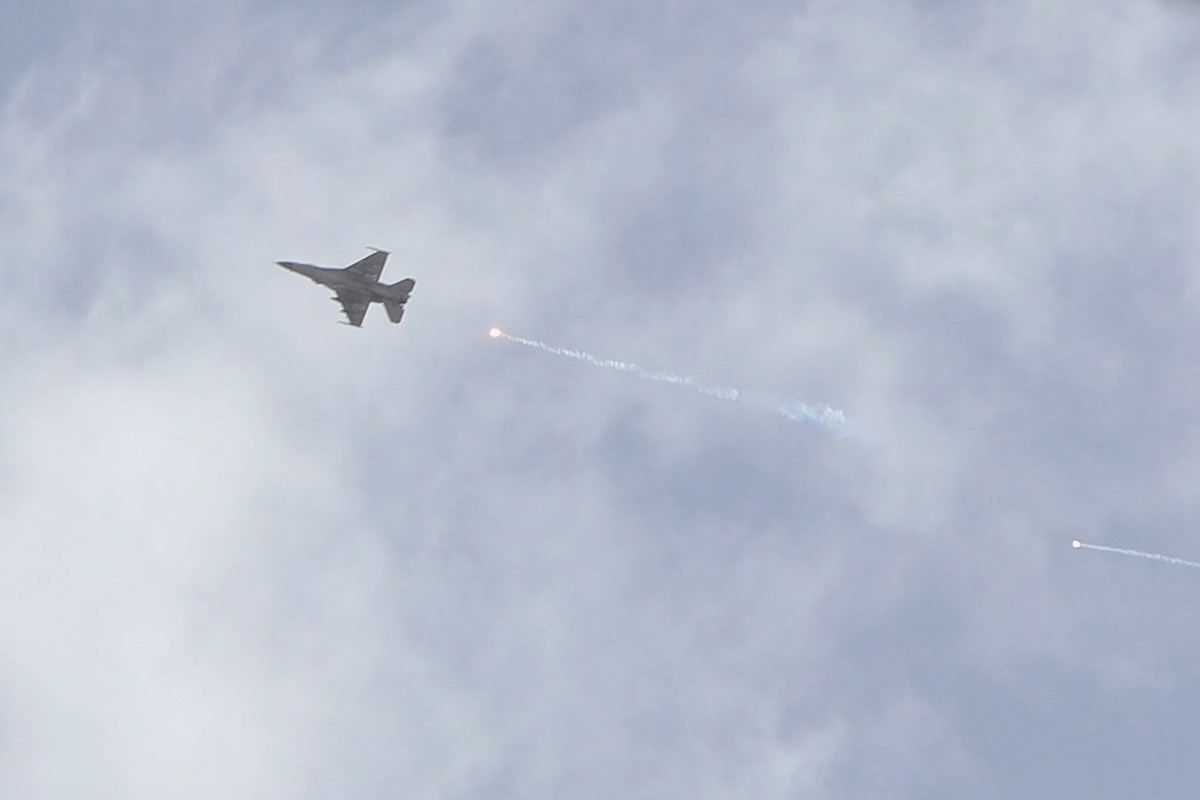 Trong bối cảnh đó, Tổng thống Trump kêu gọi Hamas chấp nhận thỏa thuận ngừng bắn do Mỹ đề xuất và cam kết sẽ “không để sự cố tương tự tái diễn trên lãnh thổ Qatar”. Đồng thời, ông chỉ đạo Ngoại trưởng Marco Rubio sớm hoàn tất Thỏa thuận Hợp tác Quốc phòng mới với Doha để trấn an đồng minh.