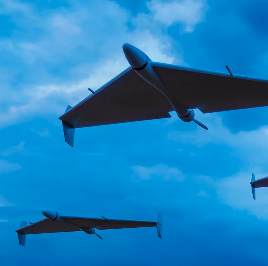 .Nhà phát triển này còn cân nhắc khả năng bắn trúng máy bay không người lái Shahed của Iran-Nga, nhưng đối với mục tiêu lớn như vậy, anh cho rằng cần công suất lớn hơn. Theo Ihor, để gây sát thương cho UAV Shahed, tia laser phải hoạt động liên tục trong 10-12 giây. Ảnh: @Fulltime Robotics.