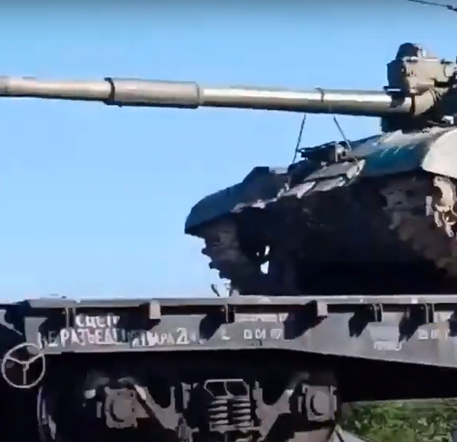 Đối với Ukraine, sự tái xuất của T-62 vừa là thách thức vừa là cơ hội. Ảnh: @19FortyFive.