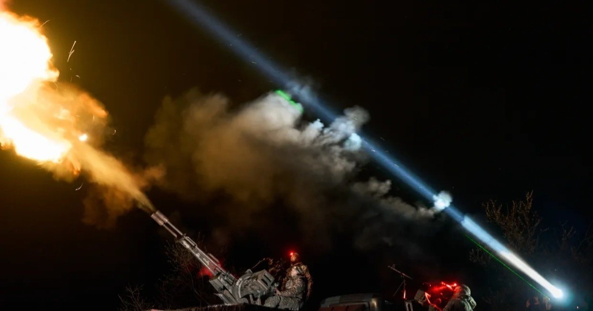 Giới quan sát nhận định Nga tăng cường đánh phá hạ tầng năng lượng mùa hè 2025 nhằm chuẩn bị cho mùa đông, khi nhu cầu sưởi ấm tăng cao. Việc làm tê liệt hệ thống lọc dầu và vận chuyển nhiên liệu sẽ khiến Kiev gặp nhiều khó khăn trong duy trì nguồn cung điện và khí đốt, đồng thời hạn chế khả năng hậu cần của quân đội trên chiến trường Donetsk và Kharkiv.