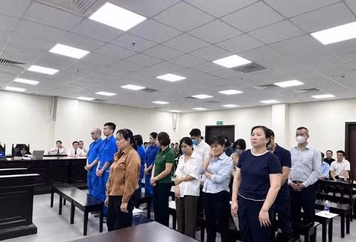 [VIDEO] Cựu phó phòng Sở Y tế Hà Nội nhận hơn 1,3 tỉ, nói là tiền tư vấn