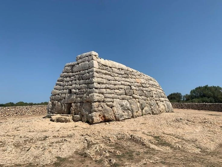 View - Kỳ bí ngôi mộ 3.000 tuổi, dài 14 mét, có hình dáng như con tàu | Báo Tri thức và Cuộc sống - TIN TỨC PHỔ BIẾN KIẾN THỨC 24H