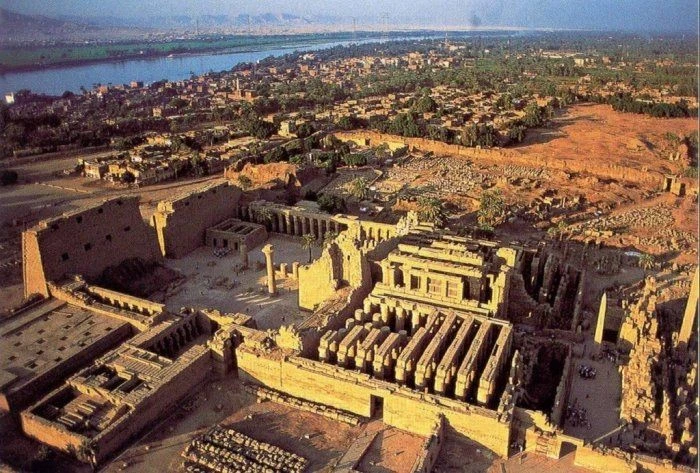 Khám phá ngôi đền Ai Cập cổ xây suốt 2.000 năm, quyền lực pharaon ngút trời