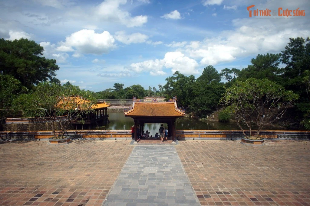 Khám phá lăng mộ có cảnh quan thơ mộng nhất Cố đô Huế