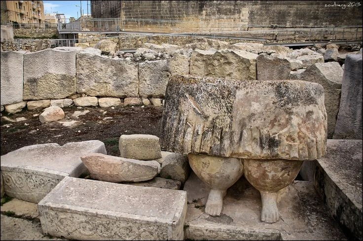 Kinh ngạc ngôi đền 5.000 tuổi khảm đầy hóa thạch động vật