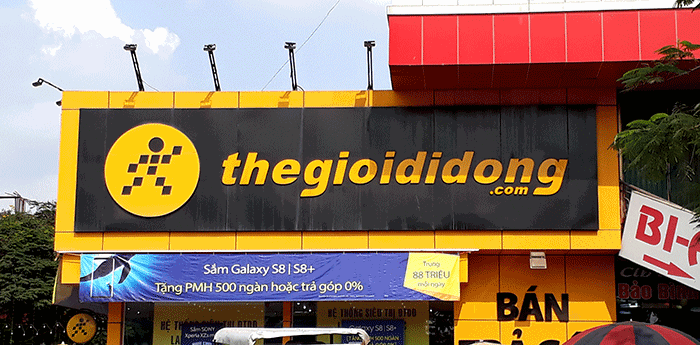 Theo thông tin công bố, hôm nay, 19/8 sản phẩm Bphone 2 của Bkav sẽ được mở bán trên toàn hệ thống Thế Giới Di Động.