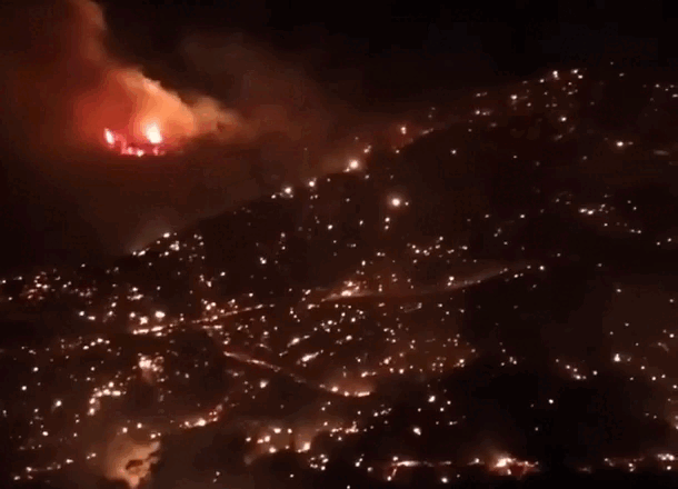 Cháy rừng ở Quảng Ninh, lửa lớn bao trùm ngọn đồi