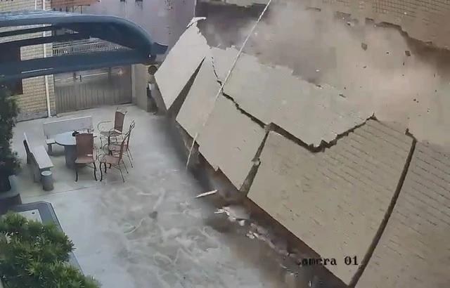 Sập nhà 2 tầng do nổ khí ga khiến ba người thiệt mạng ở Trung Quốc.