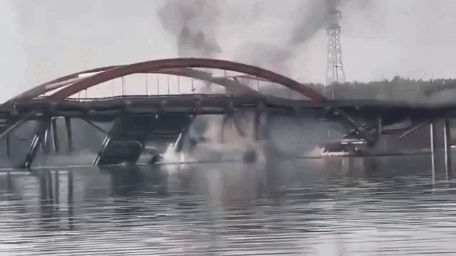 Sập cầu vòm bê tông cốt thép tại Bắc Kinh