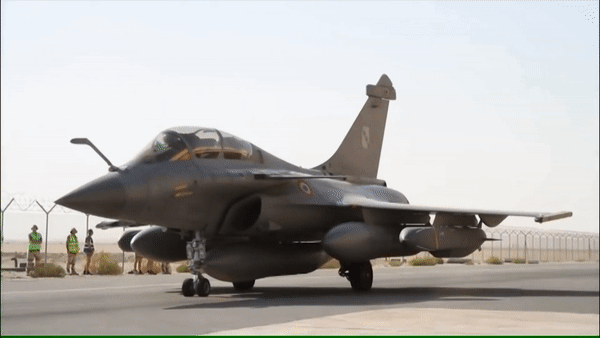 Dòng tên lửa hành trình này chính thức đi vào biên chế không quân Pháp và Anh vào năm 2002.