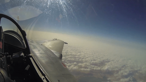 Phát ngôn viên Bộ Quốc phòng Anh từ chối bình luận về quy mô kho vũ khí, trong đó có lượng tên lửa Storm Shadow dự trữ.