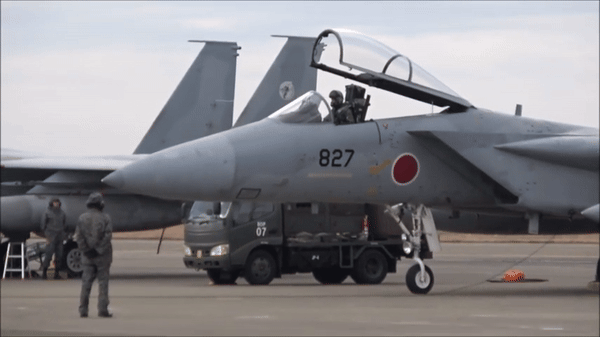 Những chiếc F-15J được nâng cấp, có biệt danh là "Siêu máy bay đánh chặn Nhật Bản", sẽ có các hệ thống tiên tiến, đưa chúng tiệm cận với dòng F-15EX Strike Eagle II mới nhất.