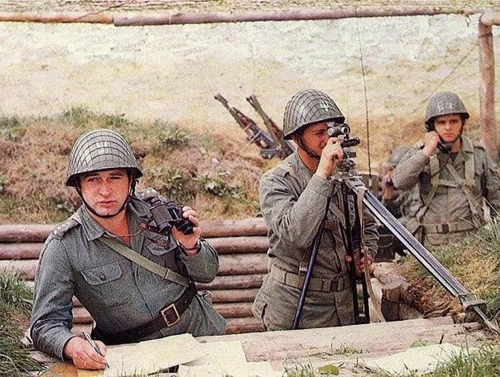 Các siêu cường quân sự của khối Warsaw một thời nay còn lại gì?