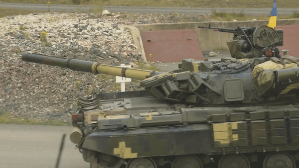 Giới chuyên gia đánh giá, phiên bản T-64BV Mod 2017 của Ukraine là mạnh nhất trong gia đình T-64 Liên Xô, không ít nhà phân tích cho rằng, biến thể này hoàn toàn có thể đấu ngang ngửa với T-90A của Nga.