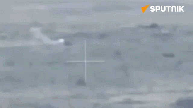 Trong thời gian này, pháo binh và máy bay không người lái của Nga sẽ nỗ lực khai hỏa để áp chế quân Ukraine ở phía trước, tạo điều kiện cho việc rà phá mìn. Thiệt hại của Quân đội Ukraine chủ yếu đến từ các cuộc tấn công chính xác bằng máy bay không người lái, trong khi pháo binh chủ yếu gây sức ép trên diện rộng. Ảnh: Sputnik.