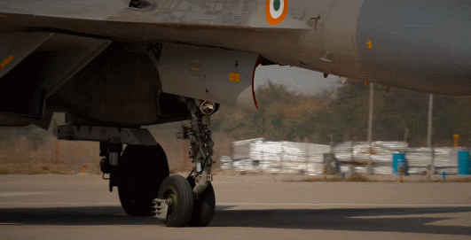 Hiện nay, số lượng máy bay chiến đấu của Ấn Độ không đủ đáp ứng yêu cầu, nếu một cuộc chiến với Trung Quốc xảy ra trong lúc này. Ảnh: Su-30MKI của Không quân Ấn Độ.