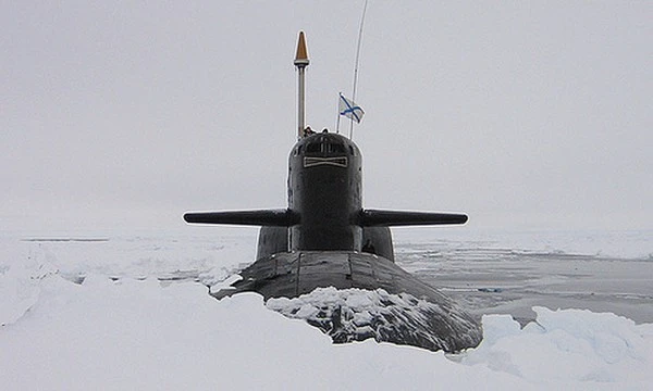 Sức mạnh ba tàu ngầm nguyên tử Nga vừa đội băng ở Bắc Cực