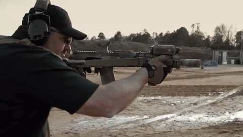 Rất nhiều công việc được thực hiện để cải thiện khả năng công thái học của người sử dụng, cũng như mức chính xác. Điều này được khẳng định, khi bạn nhìn vào người bắn khẩu Alfa, thân hình anh ta gần như “bất động” và điểm chạm của đạn trên bia, gần như là một vòng tròn rất nhỏ.