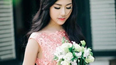 10 kiểu váy siêu xinh để các nàng xúng xính dự tiệc cưới ngày thu