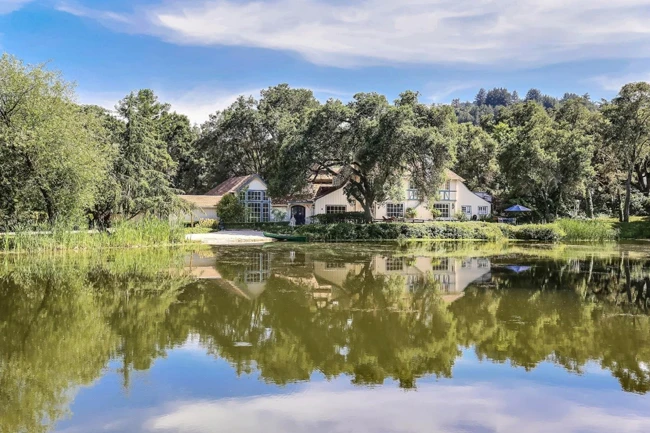 Ngắm biệt thự này để biết giới siêu giàu sống sang chảnh thế nào