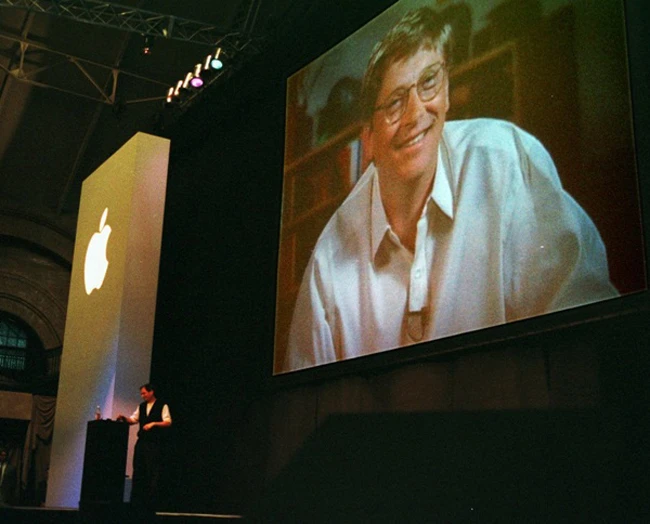 Steve Jobs và Bill Gates: Mối quan hệ kỳ thú của làng công nghệ
