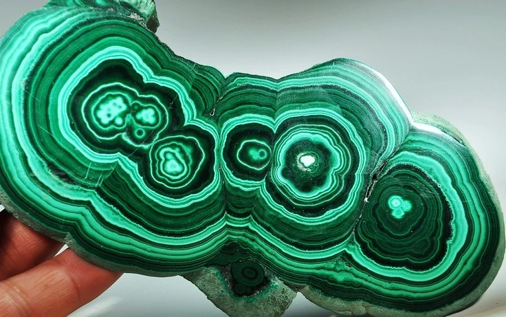 Khoáng vật 'ánh lụa' cực đẹp, người Ai Cập cổ thích mê 