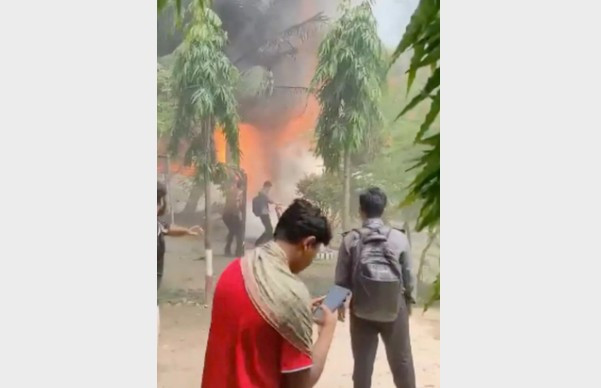 Hiện trường vụ tai nạn. Ảnh: X. bangladesh.png