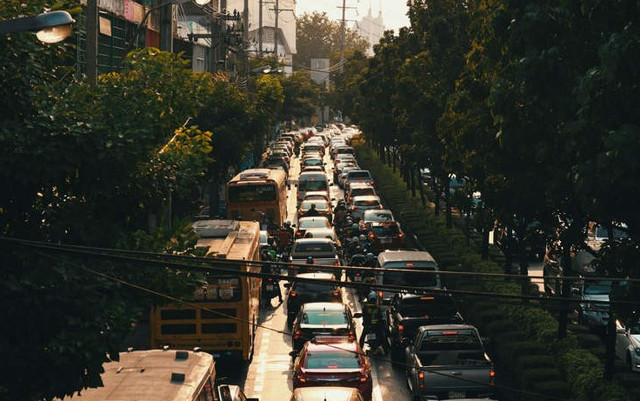 Ảnh minh họa: Unsplash. giaothong.png