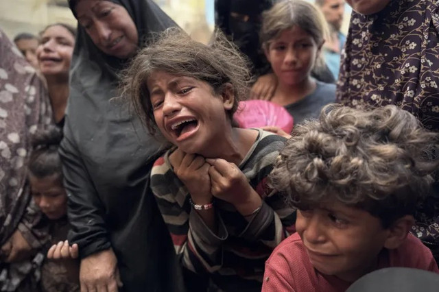 Bộ trưởng Ngoại giao Ai Cập cho biết hơn hai triệu người sống ở Dải Gaza đang phải đối mặt với cuộc khủng hoảng nhân đạo "vượt ngoài sức tưởng tượng". Ảnh: Anadolu. gaza.png