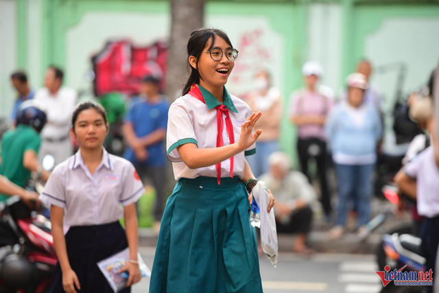 Thi lớp 10 TPHCM. thi1.jpg