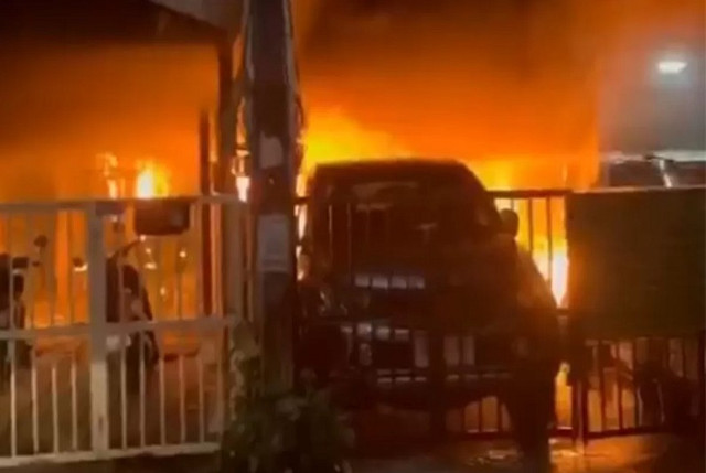 Vụ cháy nhà ở Thái Lan đã khiến 7 người trong một gia đình tử vong. Ảnh: Bangkok Post. chay.png