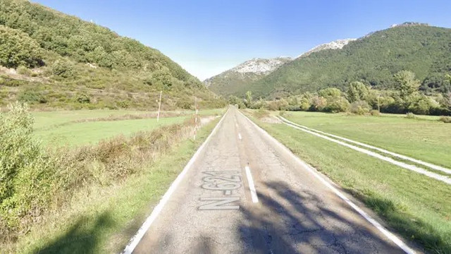 Chiếc ô tô đã bị lao xuống sông ở Boca de Huergano khi đang di chuyển trên đường N-621. Ảnh: Google Maps. tainan1.png