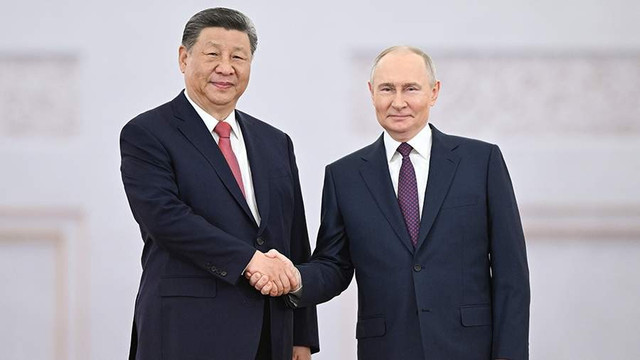 Chủ tịch Trung Quốc Tập Cận Bình (trái) và Tổng thống Nga Vladimir Putin. Ảnh: RIA Novosti. putin1.png