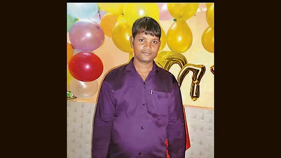 Trong ảnh là nạn nhân Vijay Chauhan. Ảnh: HT. thi2.png