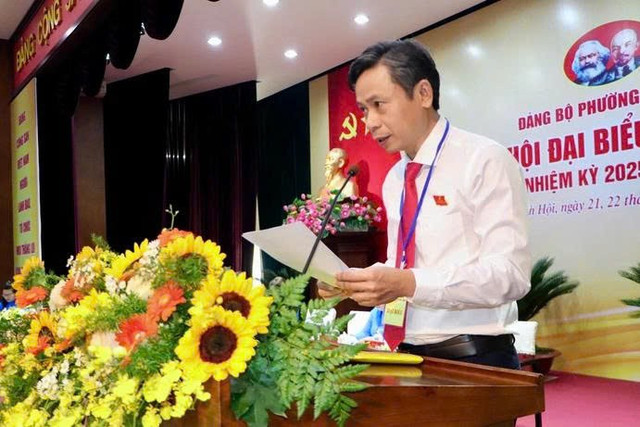 Ông Lê Văn Chiến, Bí thư Đảng ủy phường Vĩnh Hội. a3-9089.jpg