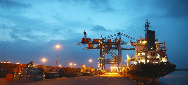 Hạ tầng giao thông, logistics và công nghiệp thúc đẩy BĐS Hải An (Ảnh: Cảng Đình Vũ) hungthinh-2.jpg