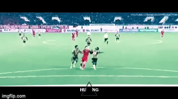 Sau 12 năm có mặt tại ĐTQG Việt Nam, năm 2016 chứng kiến những bước chạy cuối của Công Vinh cho những "chiến binh rồng vàng".