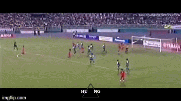 Trong 85 lần khoác áo ĐTQG Việt Nam, Công Vinh có 51 lần lập công và danh hiệu cao nhất mà cầu thủ người Nghệ An này có được khi "ăn cơm tuyển" đó là chức vô địch AFF Cup 2008.