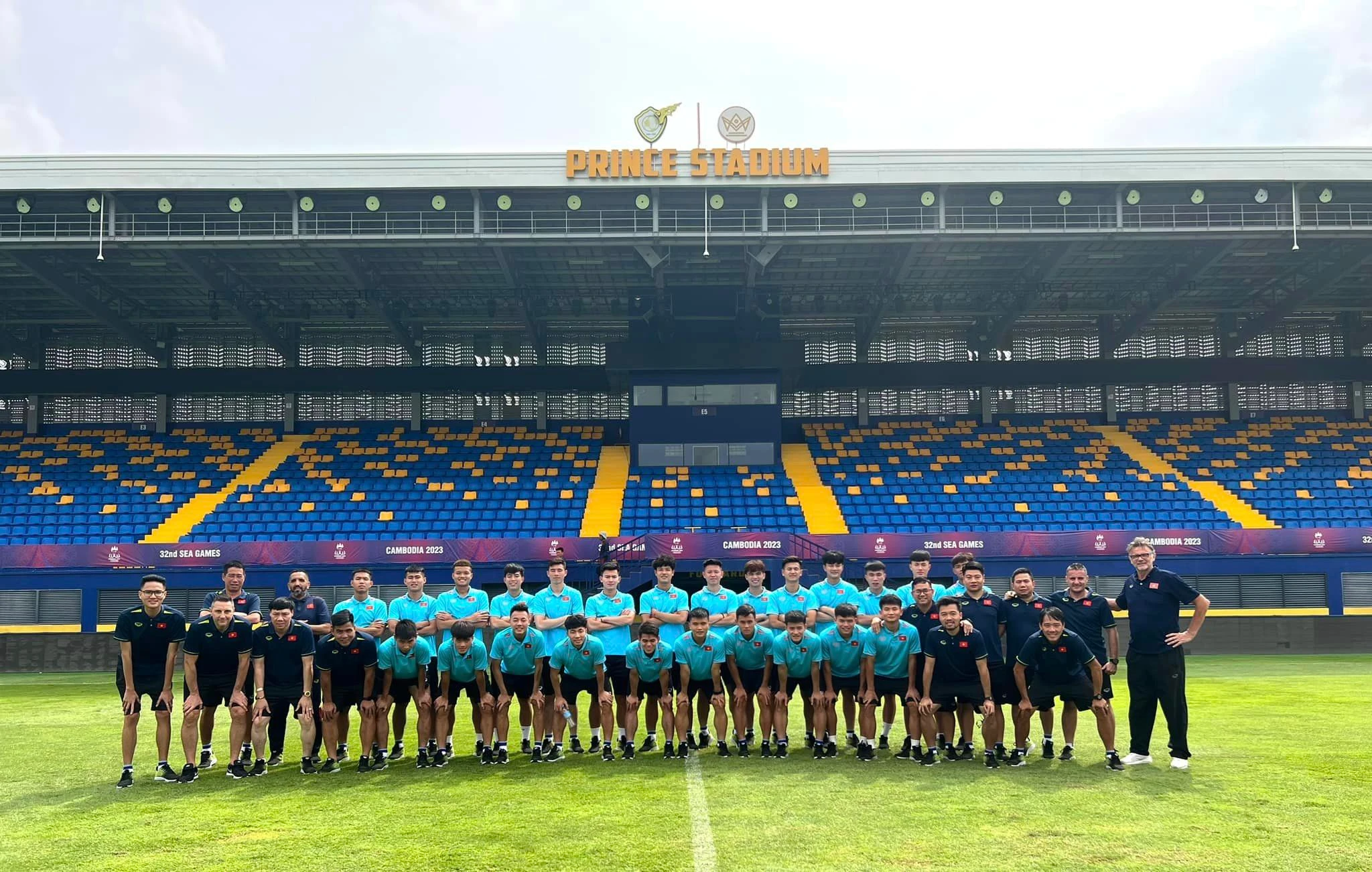 Sân đấu trận U22 Việt Nam và U22 Lào có chất lượng ra sao?