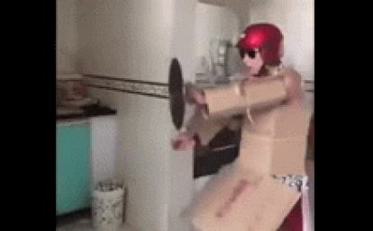 Khi phụ nữ vào bếp thì "ngô ra ngô, khoai ra khoai, cơm lành canh ngọt" nhưng khi để đàn ông vào bếp thì mọi chuyện cần phải xem xét lại.