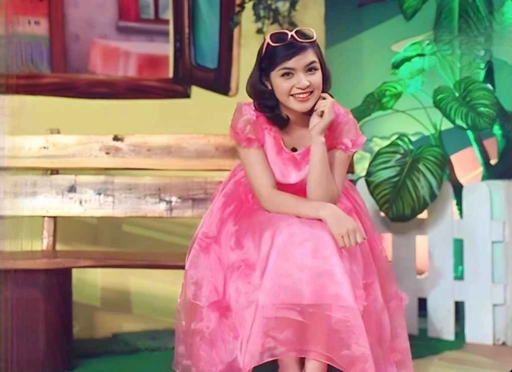 Chị kính hồng “Chúc bé ngủ ngon” trên VTV giờ ra sao?