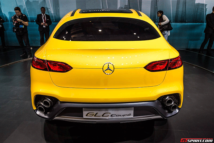 Và đúng như cái tên của nó, GLC Coupe là một chiếc SUV cho C-Class. Một chiếc SUV nhắm đến đối tượng khách hàng yêu thích sự khỏe khoắn, thể thao mà thời trang.