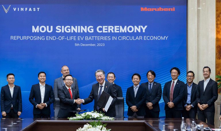 Quý tử kín tiếng nhà đại gia Việt có bao nhiêu tiền? Quy tu kin tieng nha dai gia Viet co bao nhieu tien?